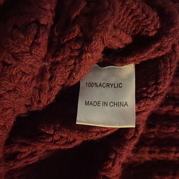 Burgundy Knitted Sweater - Picture 4 of 4